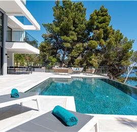 6 bedroom villa with infinity pool and sea views, Korcula Island, sleeps 12